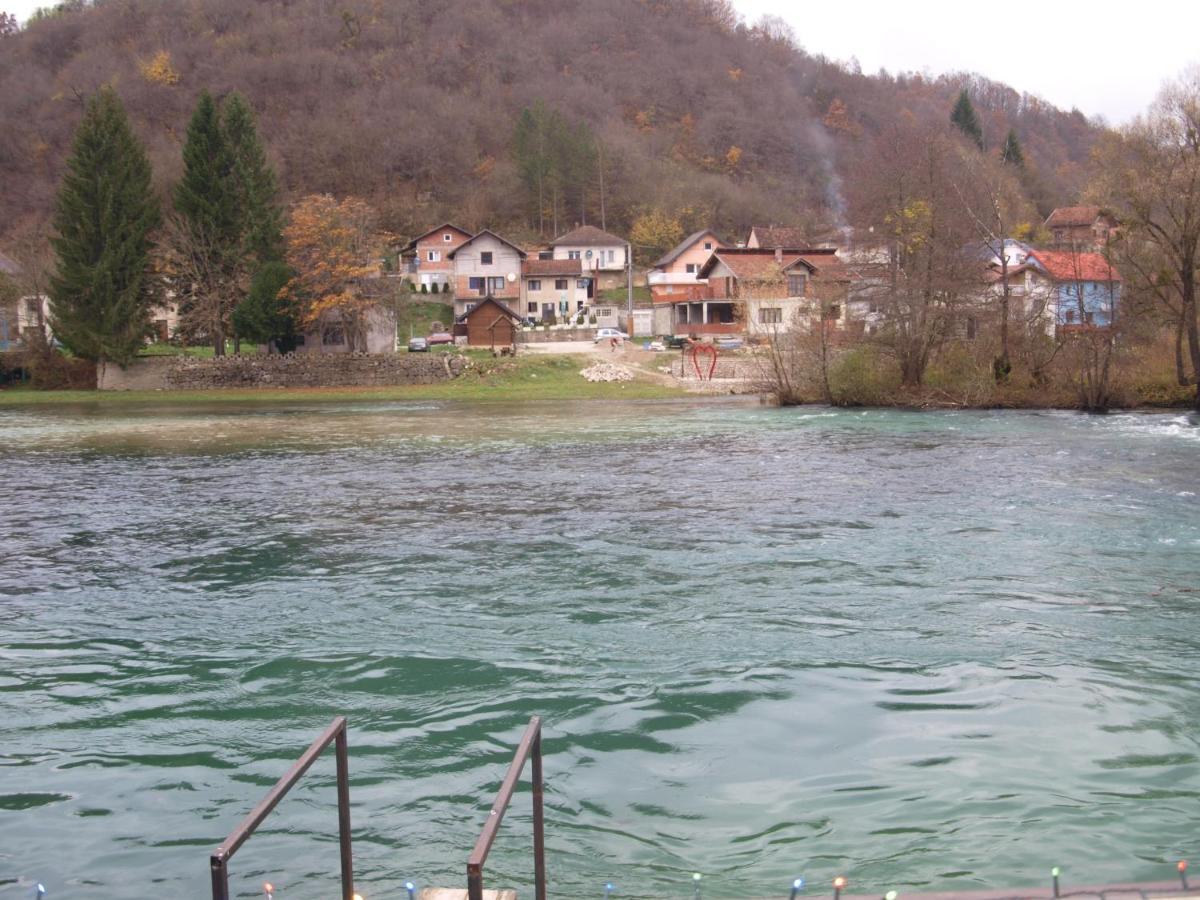 Alfa Apartment Kulen Vakuf Bagian luar foto