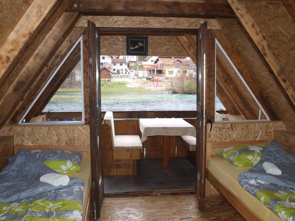 Alfa Apartment Kulen Vakuf Bagian luar foto