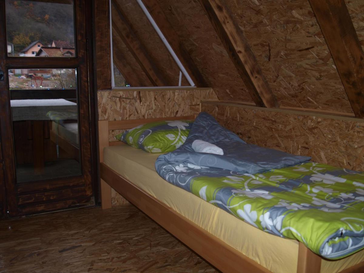 Alfa Apartment Kulen Vakuf Bagian luar foto