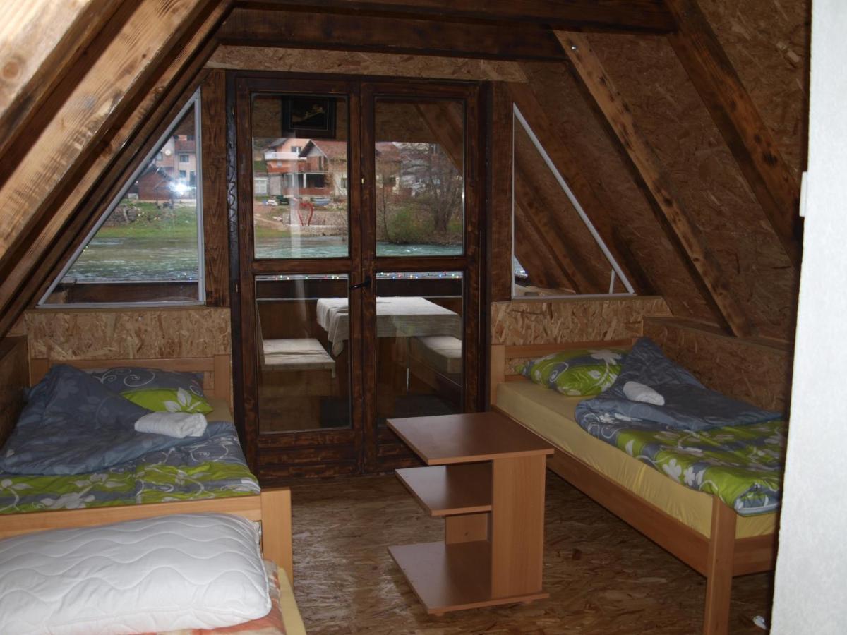 Alfa Apartment Kulen Vakuf Bagian luar foto